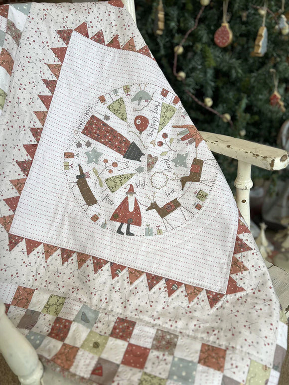 Hatched & Patched~Tinsel Lane~ Pattern